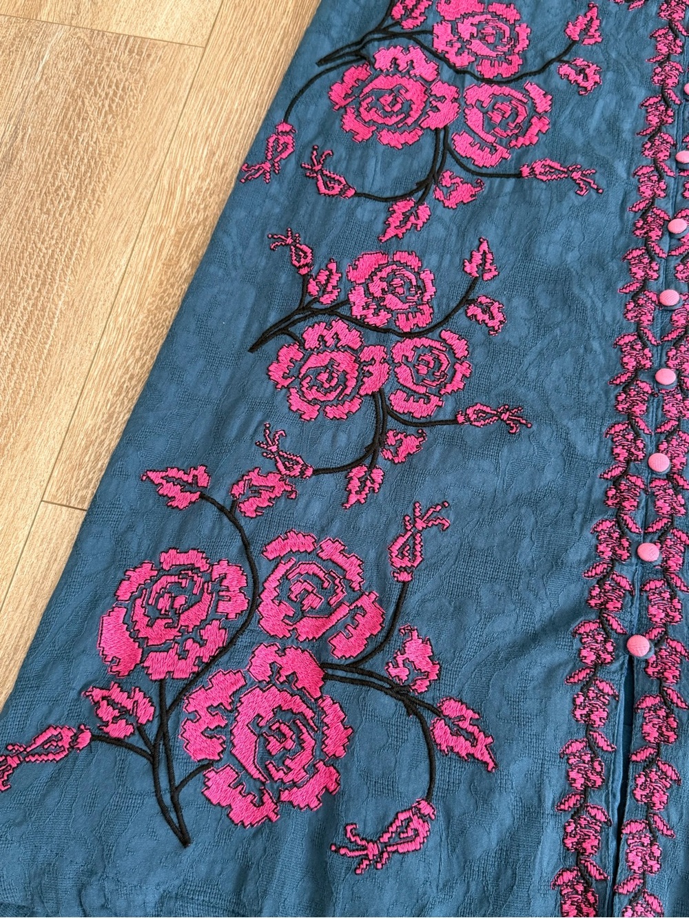 Anthropologie Embroidered Floral Midi Skirt Size 4 - Picture 8 of 15
